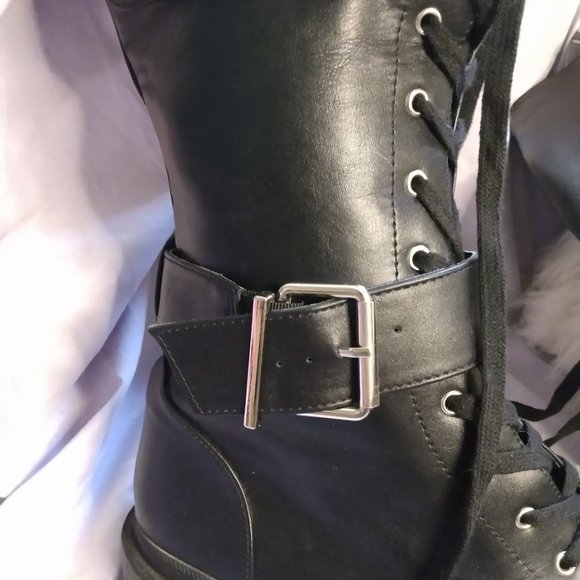 SOLD ON FACEBOOK MARKETPLACE - Picture 6 of 9